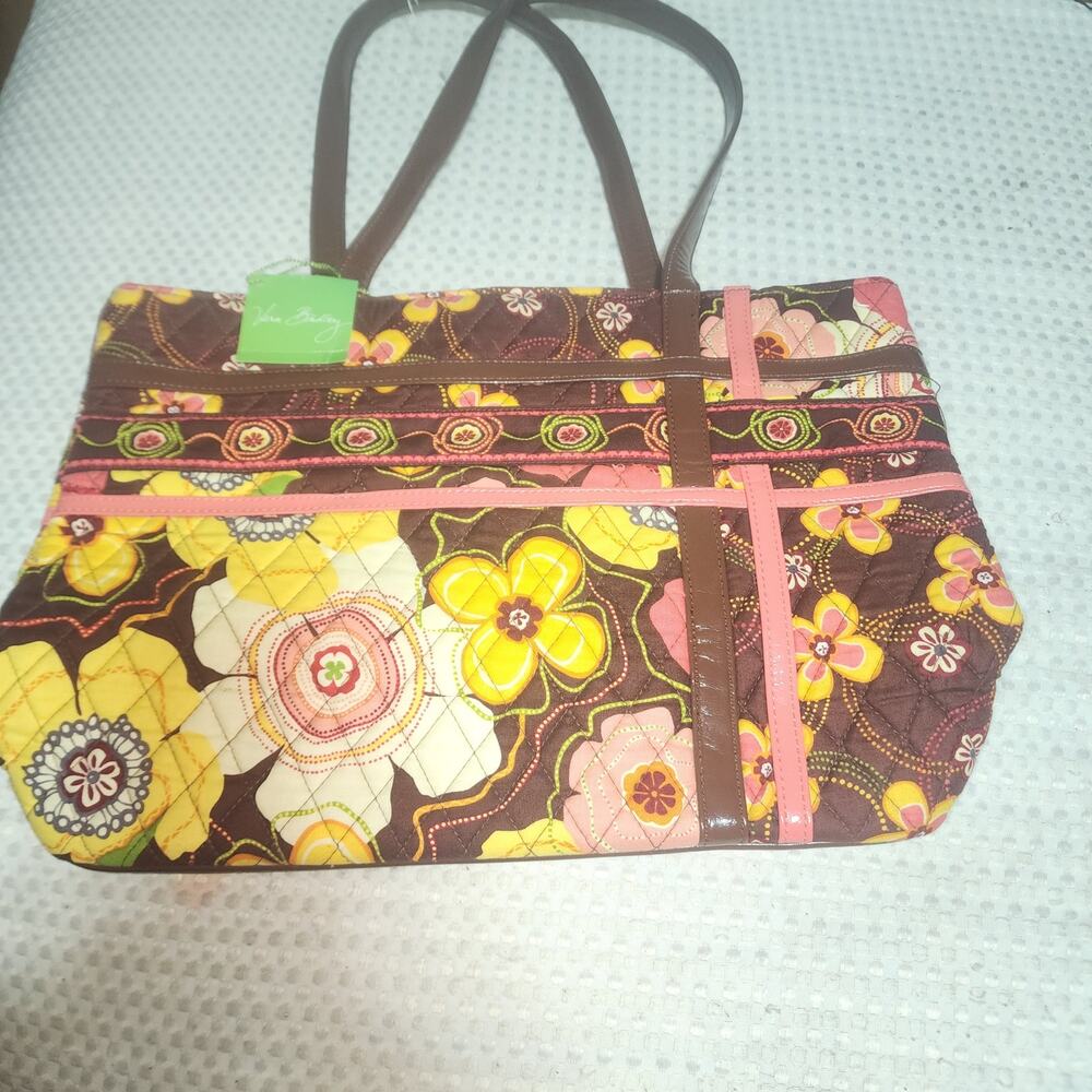 VERA BRADLEY NWT ZIPPIDY BUTTERCUP TOTE BAG